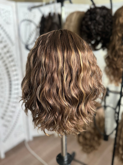 &quot;Wren&quot; Wavy Lace Top Wig (M)