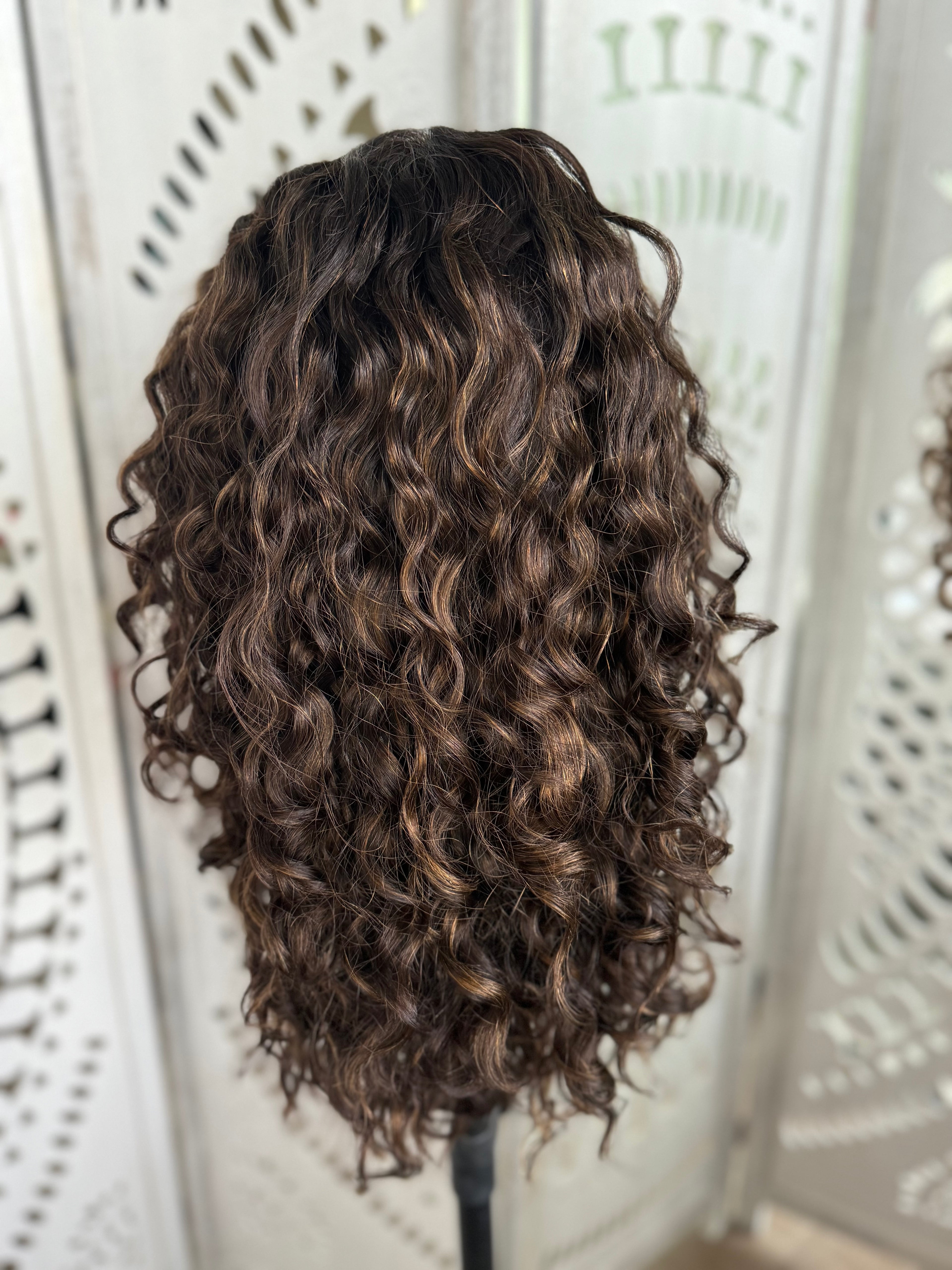 &quot;Naia&quot; Curly Lace Top Wig (M)